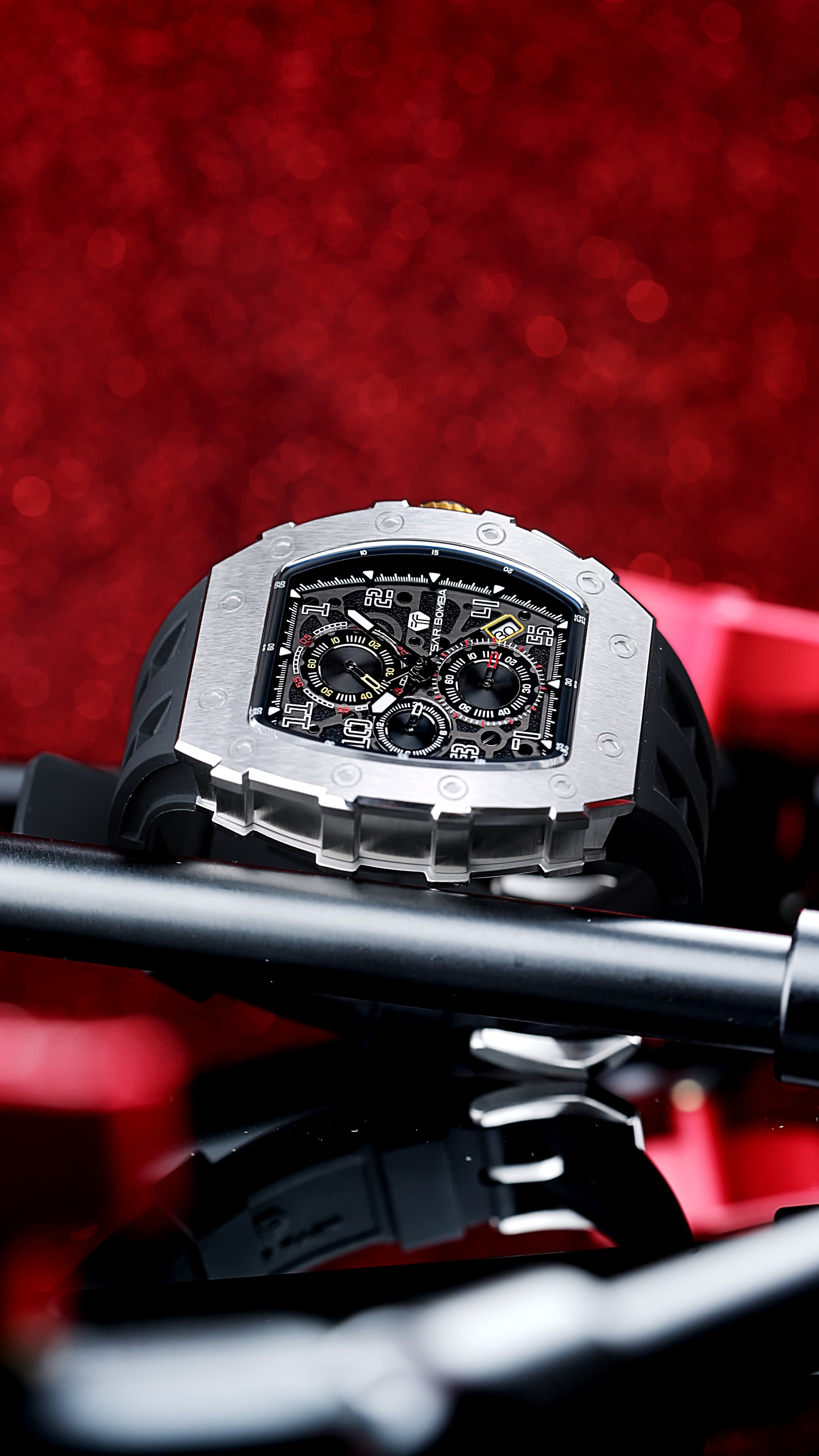 Elemental Series – Takvim Fonksiyonlu Çelik Saat TB8204Q