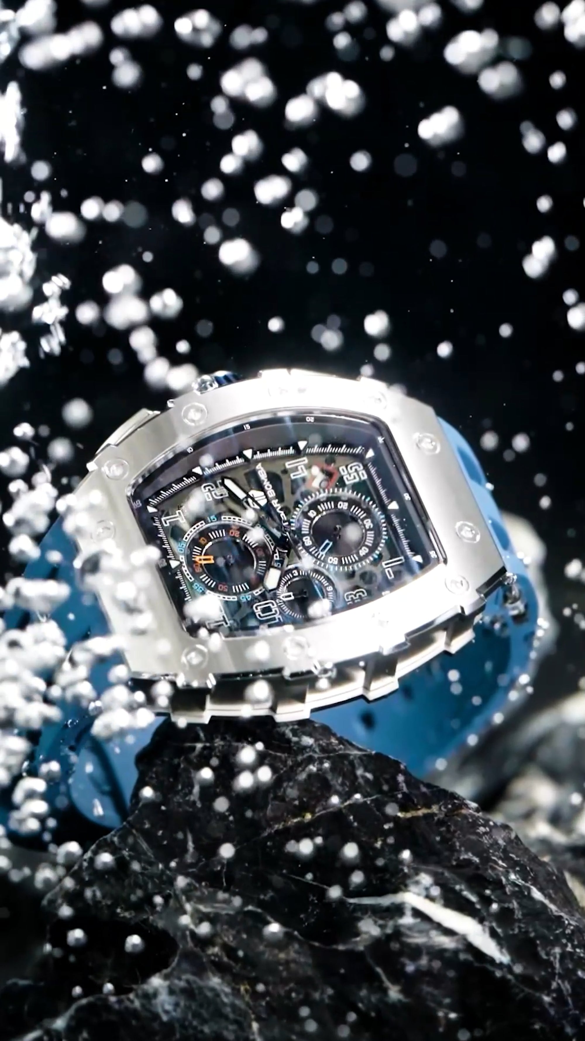 Elemental Series – Takvim Fonksiyonlu Çelik Saat TB8204Q